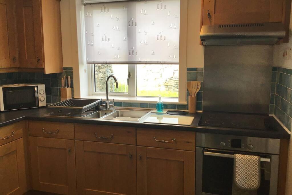 Crofters Cottage At 100 Midtown Melness Extérieur photo